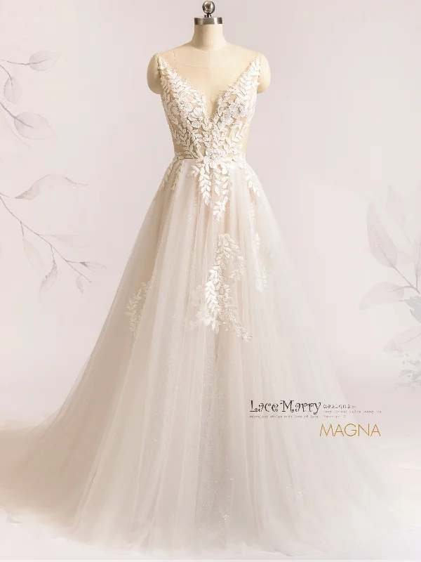 Deep Discounts MAGNA / Boho Wedding Dress with Leafs and Flowers