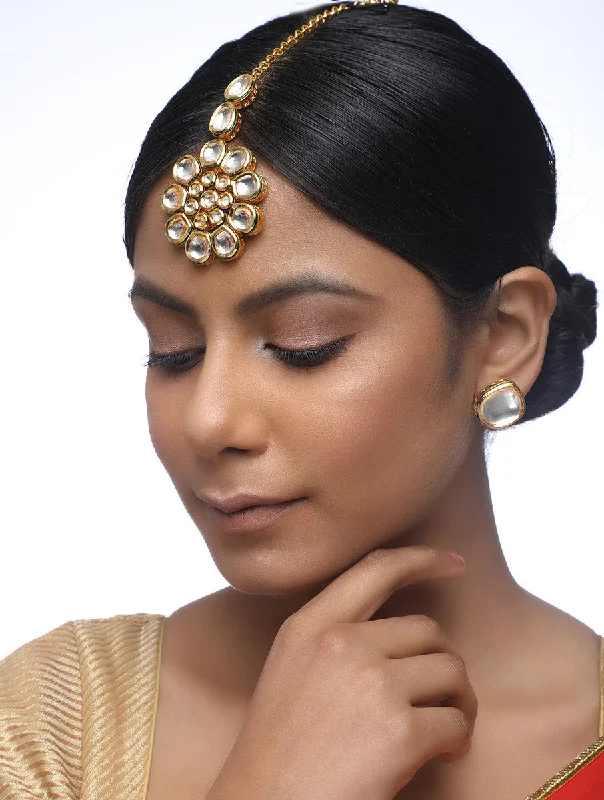 Amazing Deals Kundan Tikka With Studs - MRR101