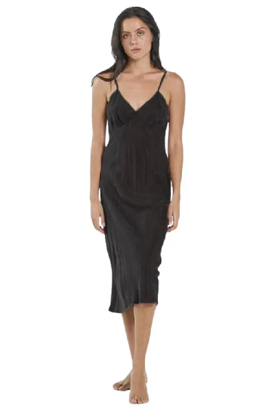 Major Savings Thrills Chelsea Slip Dress Black