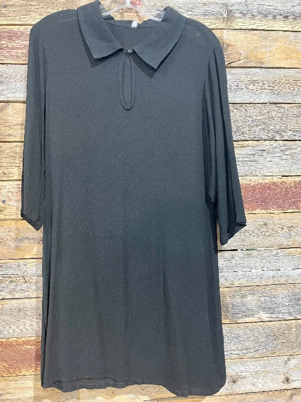 Daily Specials Black 3 / 4 Sleeve Shift dress