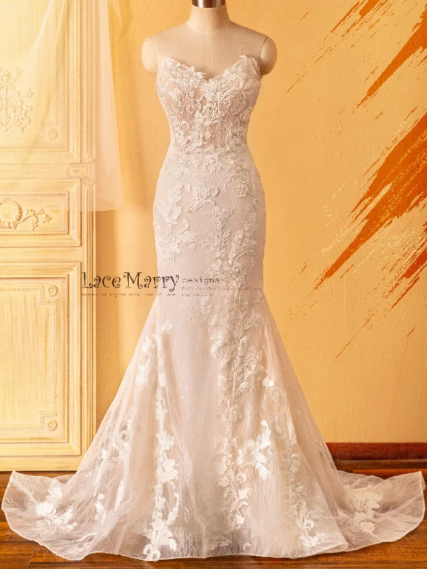 Great Deals DILVA / Fitted Sparkling Wedding Dress with Removable Off Shoulder Straps Great Deals DILVA / Fitted Sparkling Wedding Dress with Removable Off Shoulder Straps