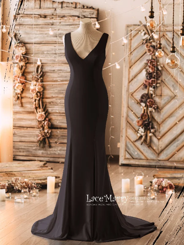 Stock Clearance CLEMENTINE / Black Wedding Dress in Simple and Elegant Design