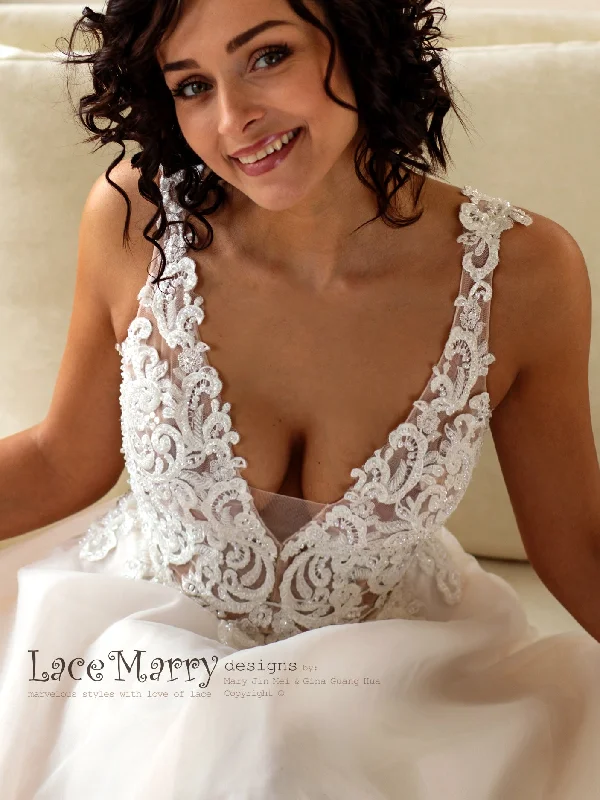 Reduced Prices Swirl Lace Wedding Dress with Intricate Pearl Beading