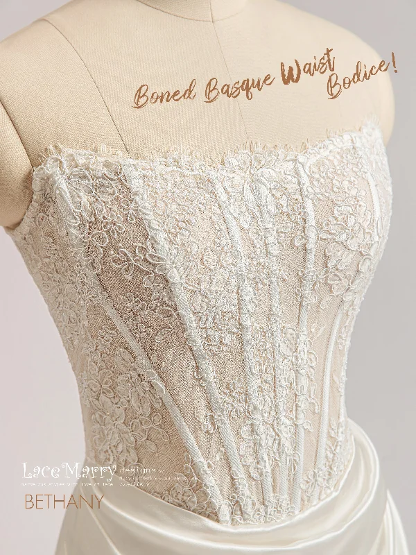Deal Explosion BETHANY / Straight Neckline Wedding Dress with Basque Waist