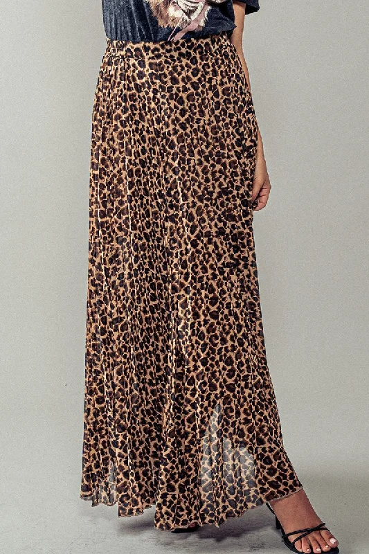 Instant Savings Leopard Print Pleated Maxi Skirt