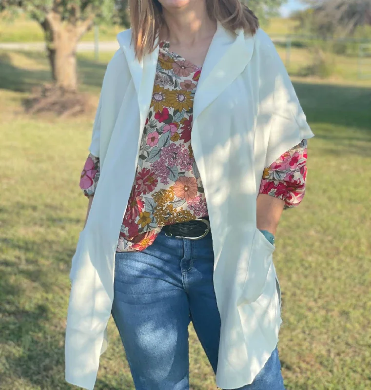 Final Markdown Dreamy Hooded Jacket In Cream