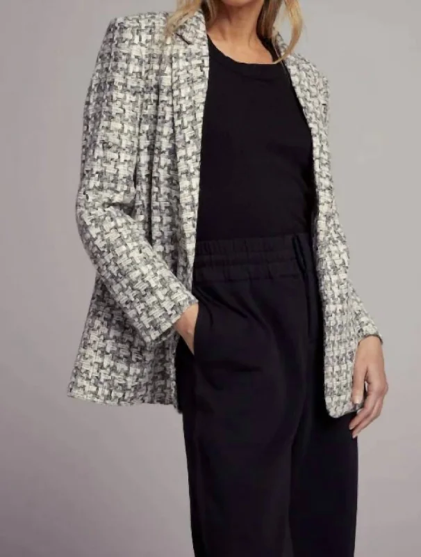 Inventory Reduction Roscoe Blazer In Ash Boucle