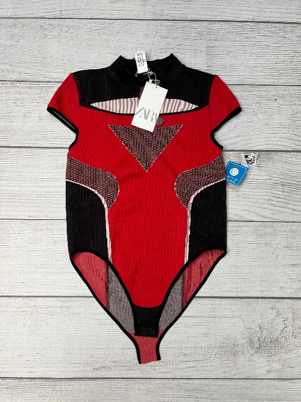 Deal Alert Top Short Sleeve By Zara In Red Black, Size: M