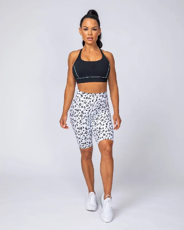 Shop and Save Signature Referee Length High Waist Scrunch - Snow Leopard